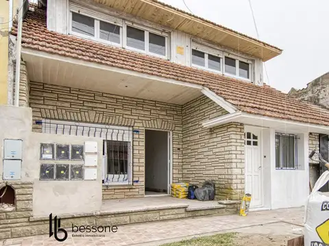 Depto Tipo Casa en Venta de 2 ambientes