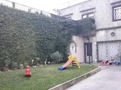 Depto Tipo Casa en Venta de 4 ambientes