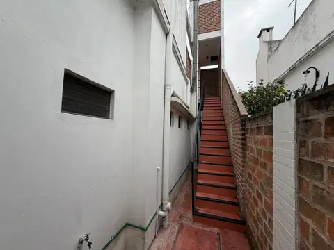 Mariano Moreno Esquina Martin Fierro 6100, Piso PA