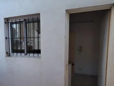 Depto Tipo Casa en Alquiler en Wilde, $ 480.000