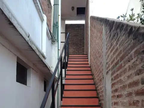 Depto Tipo Casa en Alquiler de 1 dormitorio