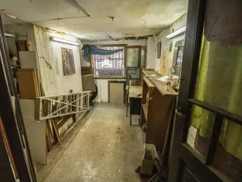 Casa con dos entradas PB y 1er Piso - 472m² - Almagro- Hotel familiar/Pensión - Acepta propieda...