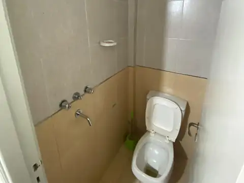 LOCAL / VIVIENDA O COMERCIAL