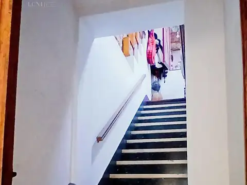 Depto Tipo Casa en Venta de 5 ambientes