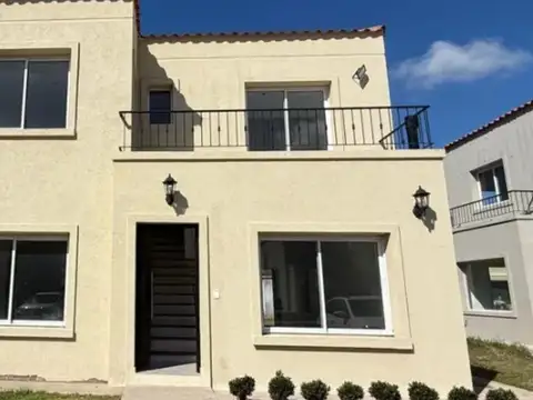 Dúplex  2 , 3  y 4 ambientes en La Angelica Pilar