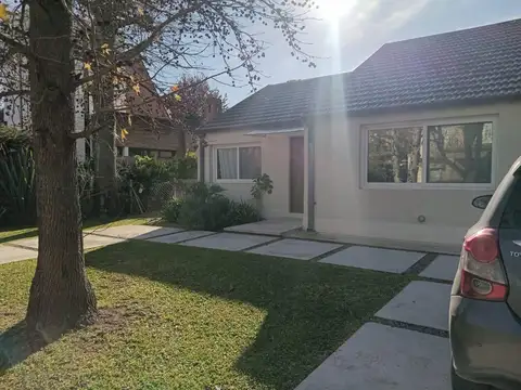 Venta casa 5 Ambientes en Golfers Country Club