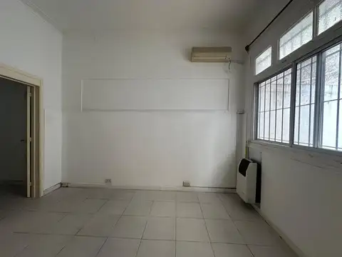 Depto Tipo Casa en Alquiler de 3 ambientes