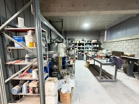 Galpon en Alquiler 54  mts Frente