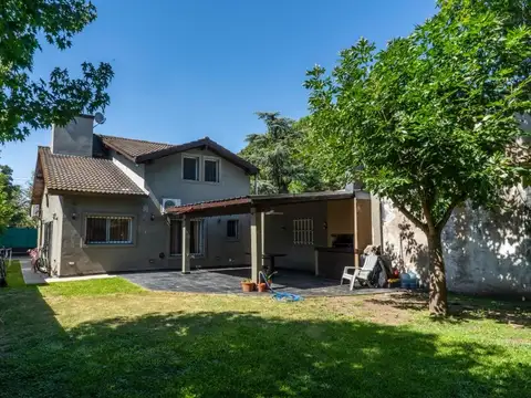 Casa 5 ambientes APTA CREDITO en De Vicenzo Grande