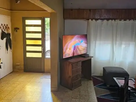 CASA EN SAN LORENZO