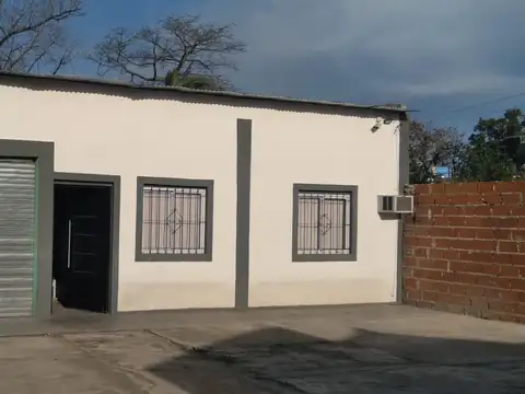 Galpón estratégico en Padua – 170m² + entrepiso, oficinas y playa de maniobras