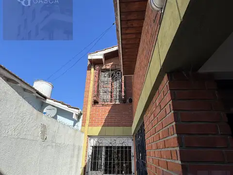 Depto Tipo Casa en Venta de 5 ambientes
