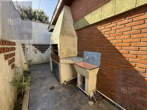 Depto Tipo Casa en Venta 50 años