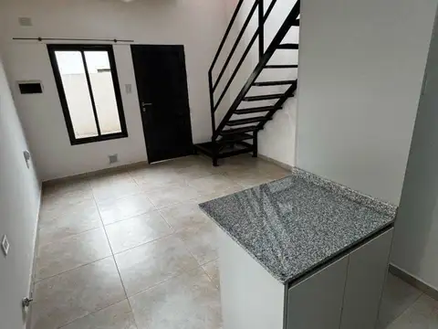 Se alquila casa duplex 1 dormi en Monte Vera