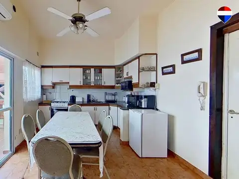 Depto Tipo Casa 6 ambientes con 3 baños