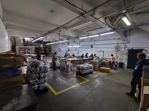 Galpon en Alquiler en Pompeya, $ 4.000.000