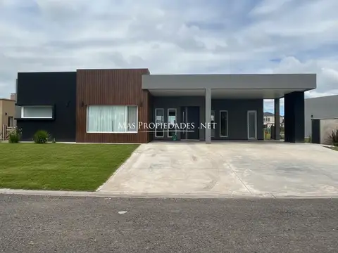 Venta Casa a la laguna en San Lucas 3 dormitorios Canning