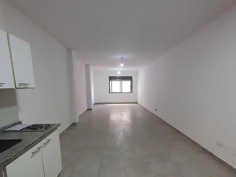 Oficina 50 m² Cercanía Subte B Tren Mitre baño ducha cocina
