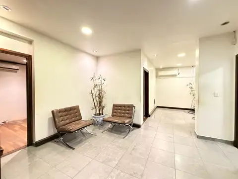 Oficina 6 ambientes con 1 baño