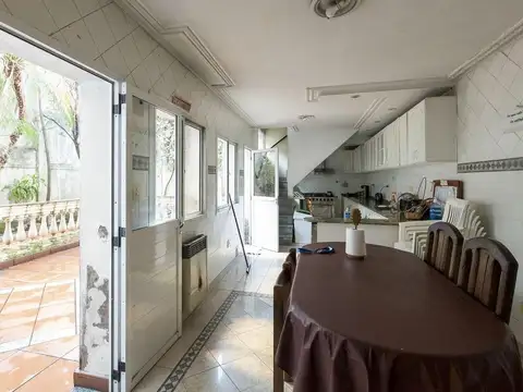 Local en Venta 90 años
