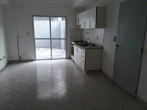 Departamento en Alquiler en Ramos Mejia, $ 350.000
