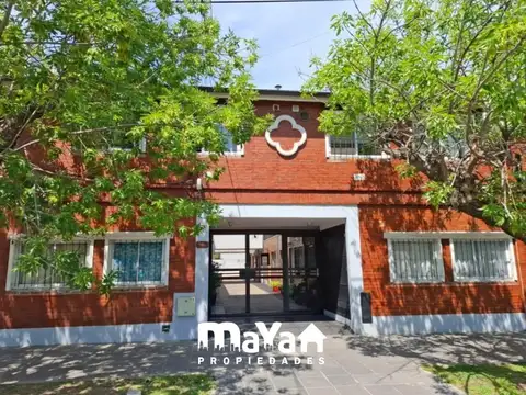 DEPARTAMENTO EN VENTA- INDEPENDENCIA AL 600