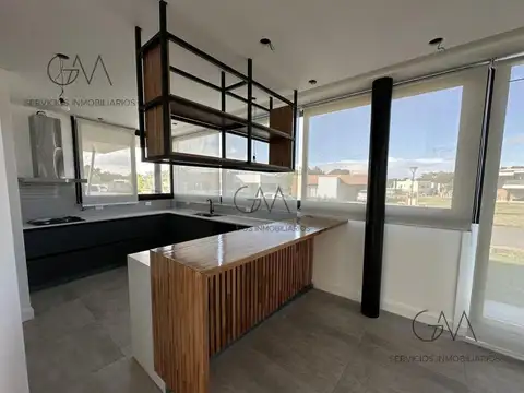 Casa en Alquiler en Rumenco Joven, USD 2.000