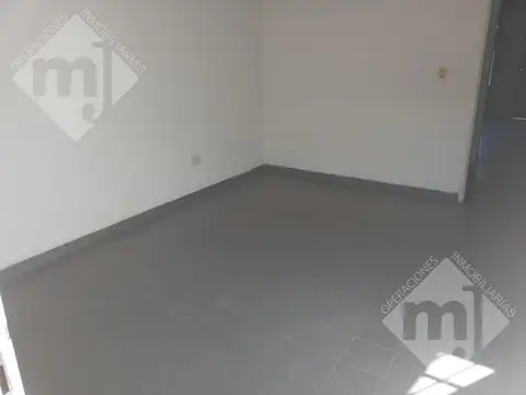 Depto Tipo Casa 2 ambientes con 1 baño