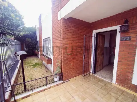 quintana 900, Piso 0