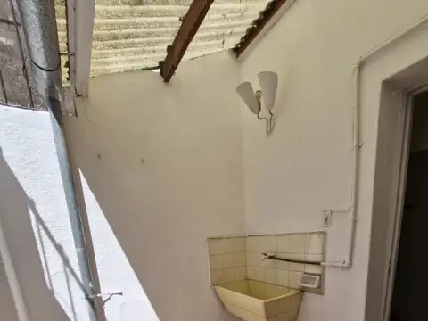 Depto Tipo Casa 2 ambientes con 1 baño