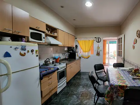 Casa 3 ambientes con 1 baño