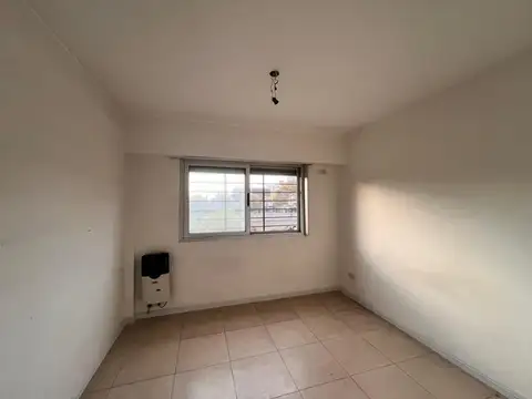 Departamento en Alquiler en Moron Sur, $ 520.000