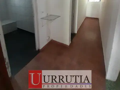 Casa multifamiliar en 2 plantas. APTO PROFESIONAL. OPORTUNIDAD 