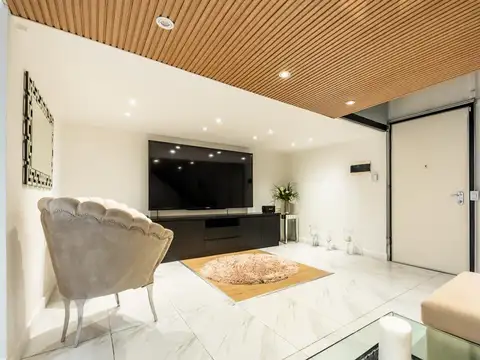 Depto Tipo Casa en Venta 80 años