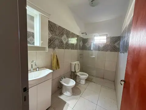 VENTA CASA 2 DORMITORIOS VILLA ALLENDE PARQUE