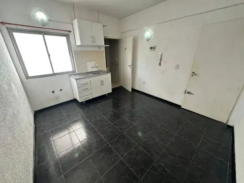 Departamento en Venta en Pompeya, USD 25.900