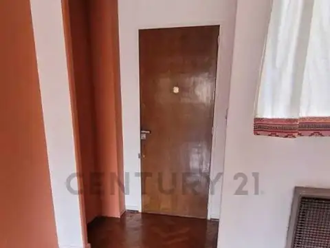 Departamento en Venta en Balvanera, USD 119.000