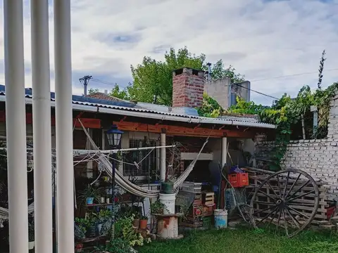 Casa 4 ambientes con 1 baño