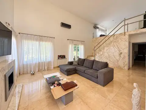 Casa en Venta de 4 dormitorios