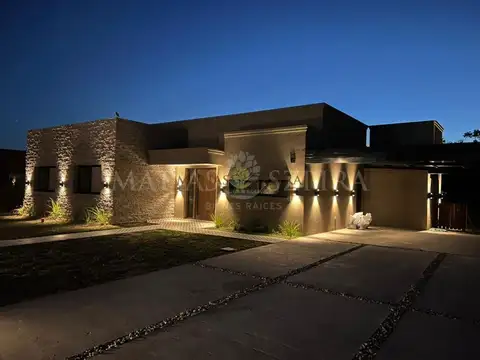 Casa en Venta en Haras San Pablo, USD 245.000