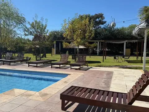 Hotel en zona aeropuerto, termas, aeródromo.