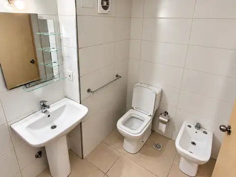 Departamento en Alquiler con 1 cocheras