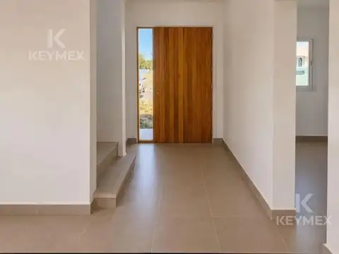 Casa en Alquiler de 3 dormitorios
