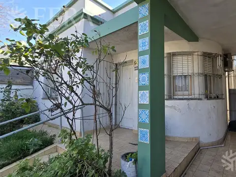 Casa en Venta en Villa España, USD 80.000