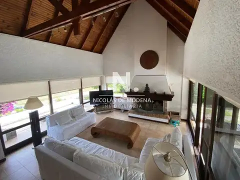 Casa en Venta de 4 dormitorios