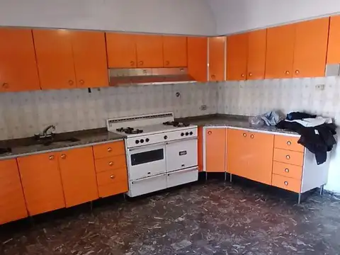 Depto Tipo Casa en Alquiler en Lanús, $ 750.000