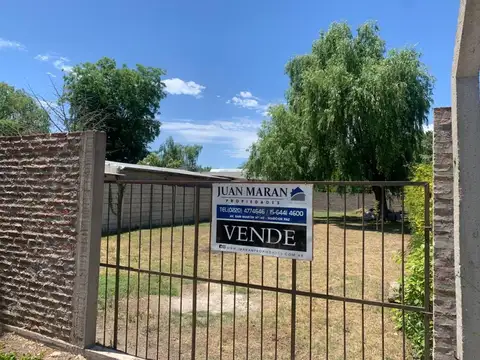 Lote con mejoras en Marcos Paz