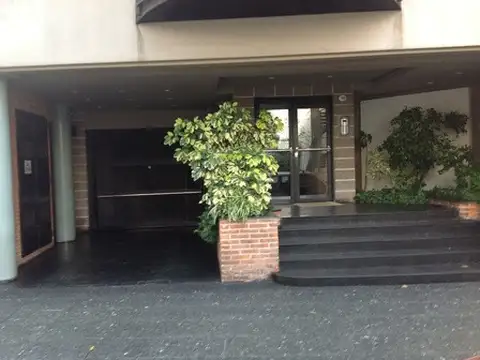 EXPECTACULAR 3 AMB. EN DUPLEX CON COCHERA 