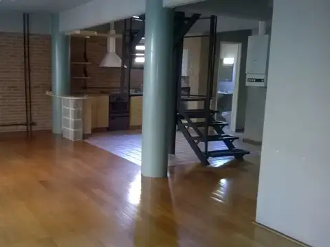 Departamento en Alquiler con 1 cocheras