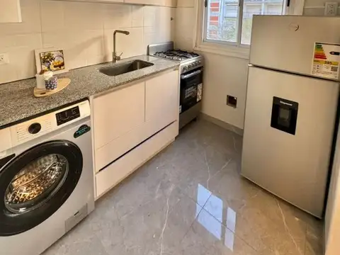 MONO AMBIENTE EN VENTA AL FRENTE - RECICLADO